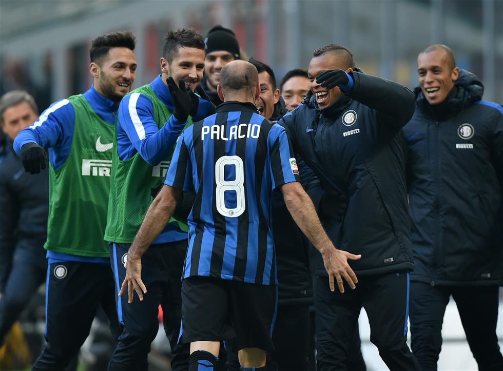 中国女足2-3苏格兰女足，张琳艳、吴澄舒互相传射，豪厄特吊射双响（中国女足2比3不敌苏格兰：张琳艳、吴澄舒互相传射，豪厄特吊射梅开二度）