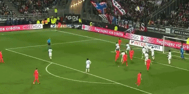 库里：我又不能从别人头顶飞过去，所以必须打得更有技巧（库里：跳不过对手，只能靠技巧取胜）