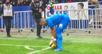 组图：CBA俱乐部杯广厦击败天津 塔克飞身暴扣（图集：CBA俱乐部杯广厦力克天津，塔克腾空重扣）