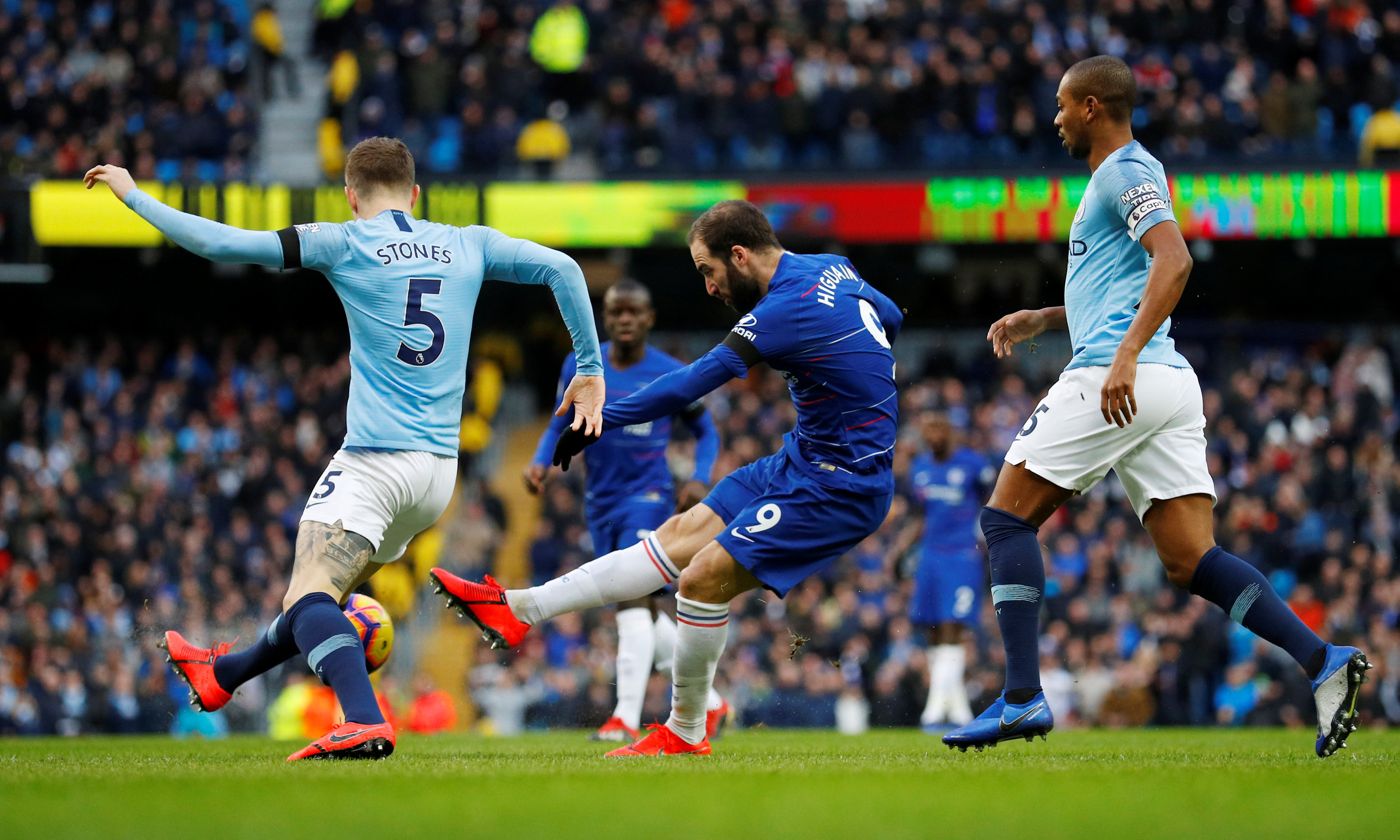 有奖金，“苏超”南京队征集2026赛季队徽、队歌、口号（“苏超”南京队启动2026赛季队徽、队歌、口号征集，设立奖金）