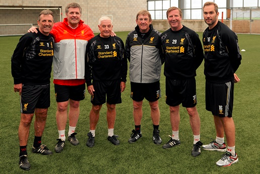 恩昆库转战意甲后表现低迷，转会费3700万欧元成“水漂”，难复巅峰状态。（恩昆库登陆意甲状态低迷，3700万欧转会费恐打水漂，难觅昔日巅峰）