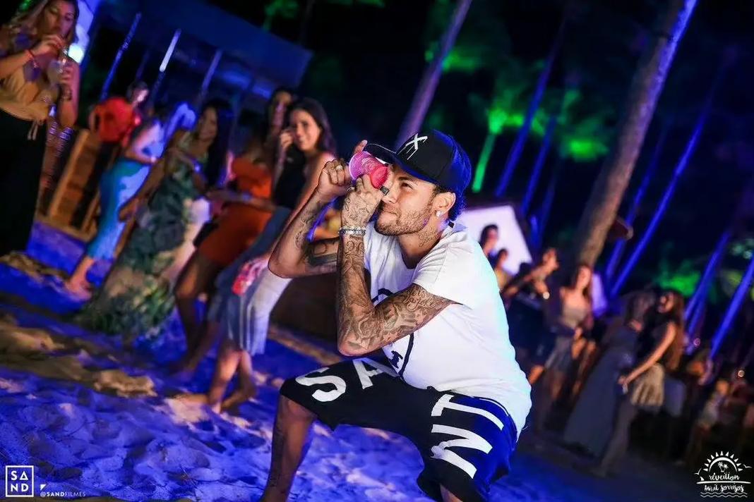 25球追平克雷斯波，劳塔罗升至阿根廷球员欧冠历史射手榜第三（劳塔罗欧冠25球追平克雷斯波，升至阿根廷球员历史射手榜第3）