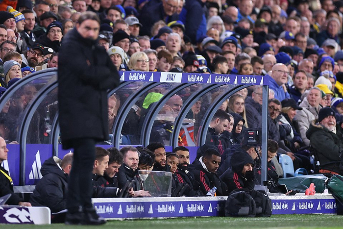 RNG官方：中路选手Tangyuan正式离队（RNG官宣：中单Tangyuan正式离队）