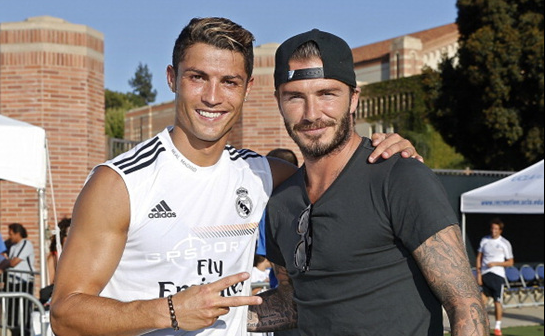 巴萨双喜！德容、费尔明重返训练场 弗利克迎战力增强（巴萨双喜临门：德容与费尔明回归合练，弗利克战力再升）