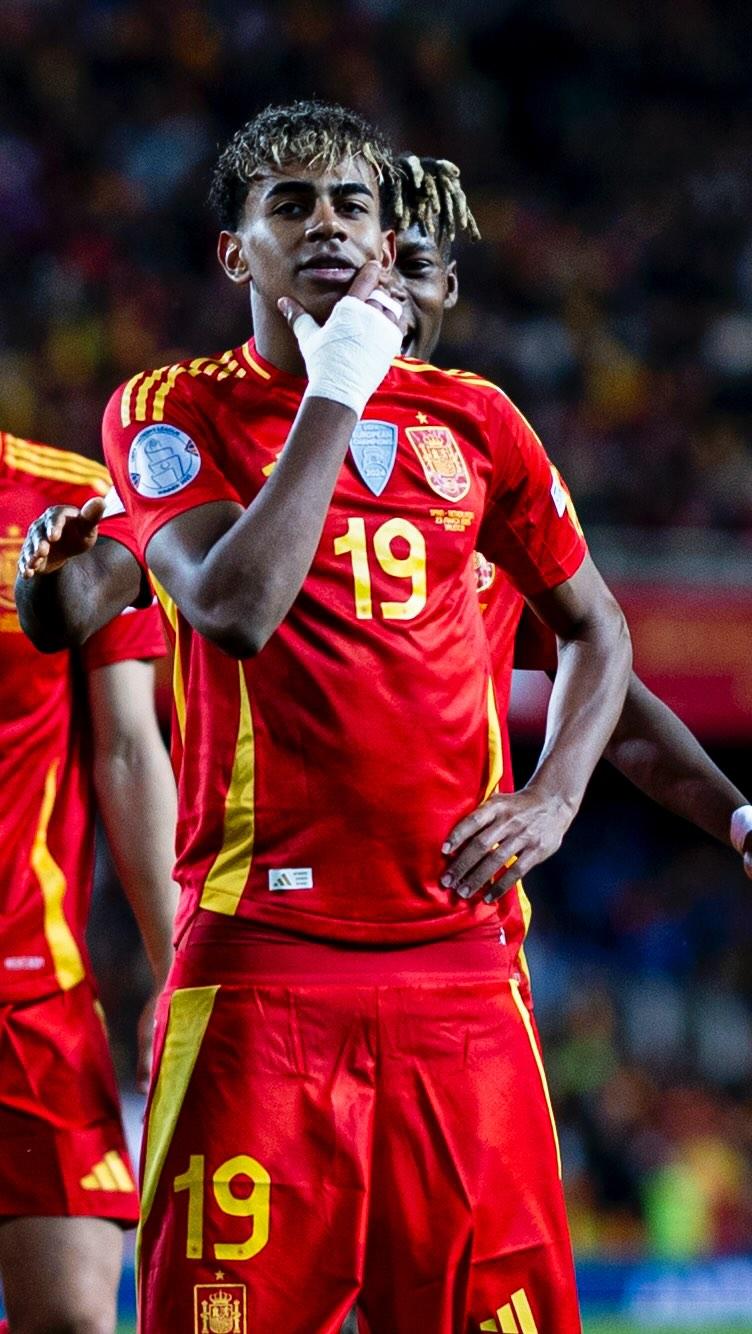 萨内蒂评合作过国米十大前锋：大罗位列榜首，伊布和巴乔在列（萨内蒂盘点共事的国米十大前锋：罗纳尔多居首，伊布、巴乔上榜）