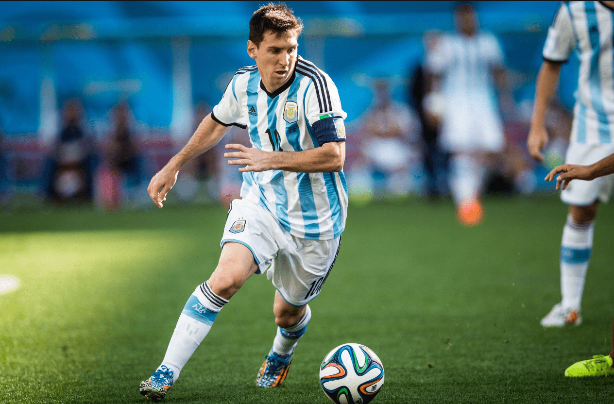 赛季首场20+！科林斯10投9中砍下21分4篮板3盖帽（本季首次破20分！科林斯10投9中高效拿下21分4板3帽）