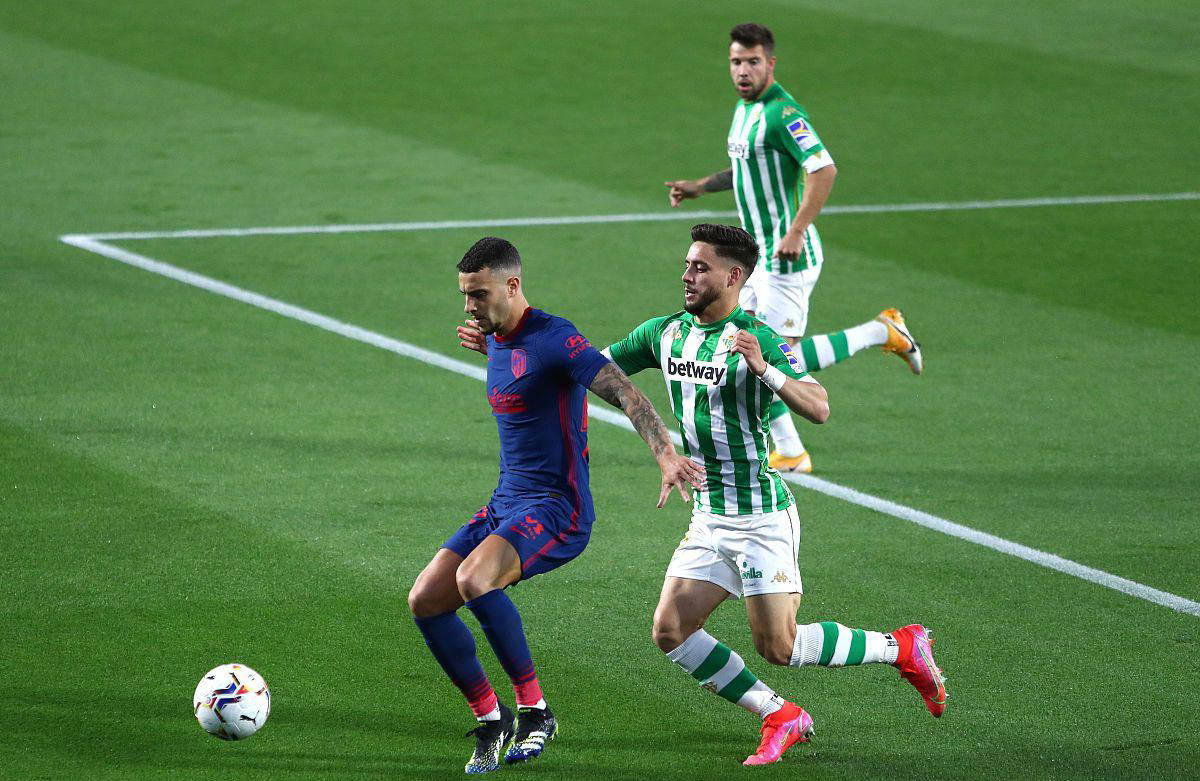 PTSD了？当值德国籍VAR裁判提醒主裁河南队后卫用手阻挡射门（又触发PTSD？德国籍VAR提示主裁：河南后卫手球封堵射门）