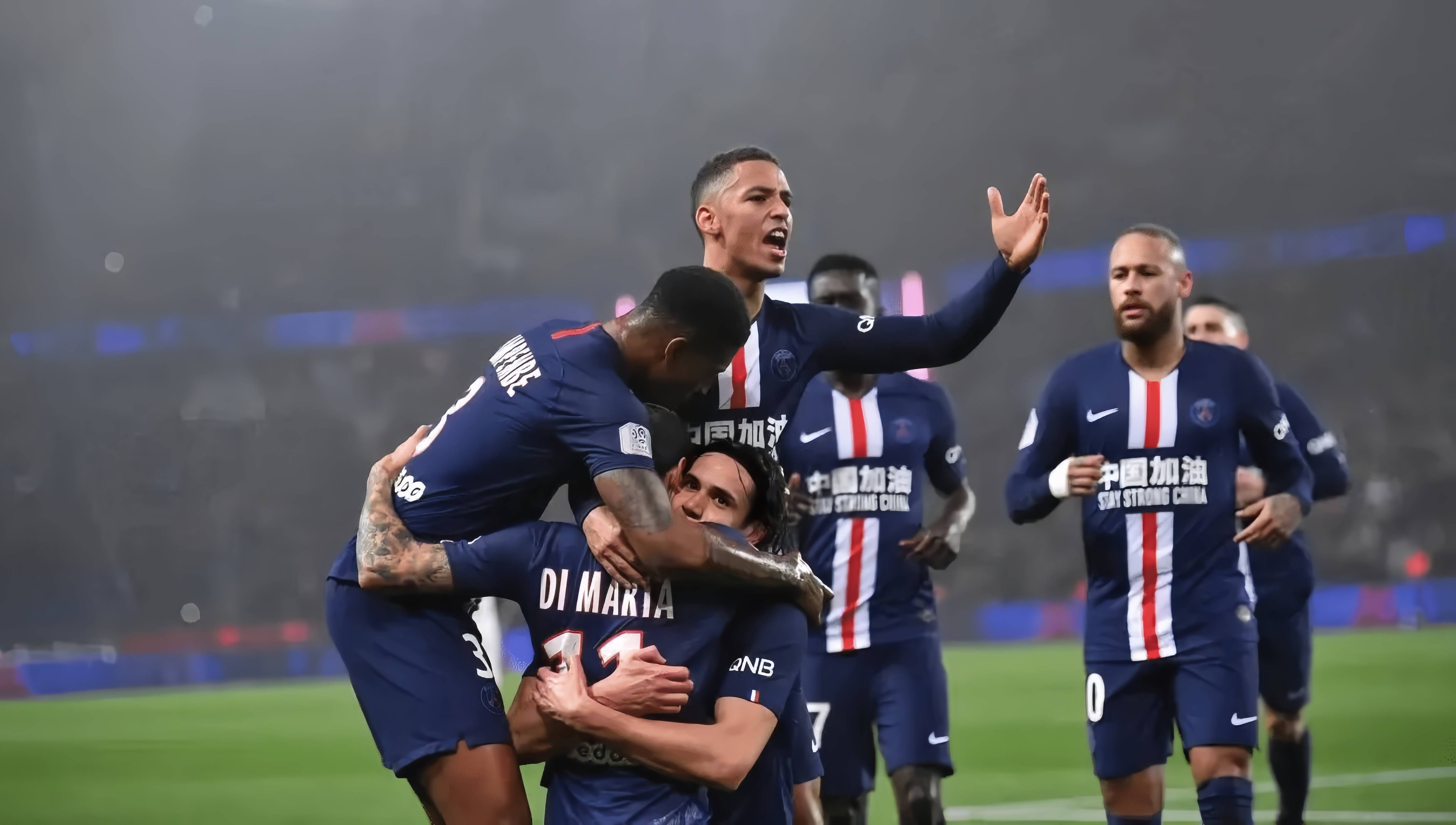 足坛年终大战淘汰赛实时赛况：圆神、魔笛谁能晋级下一轮？（年末足坛淘汰赛现场直击：圆神与魔笛谁将挺进下一轮？）