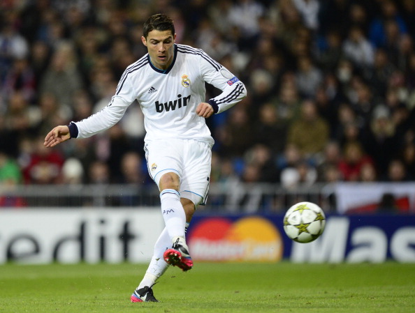 足球报：新鹏城下赛季目标是保级的基础上前进几名