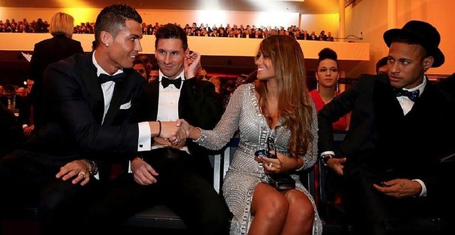 很多人问我如何评价梅西夺冠，评价什么？哪怕你再不...（关于梅西夺冠，我被问过无数次：到底该如何评价？）