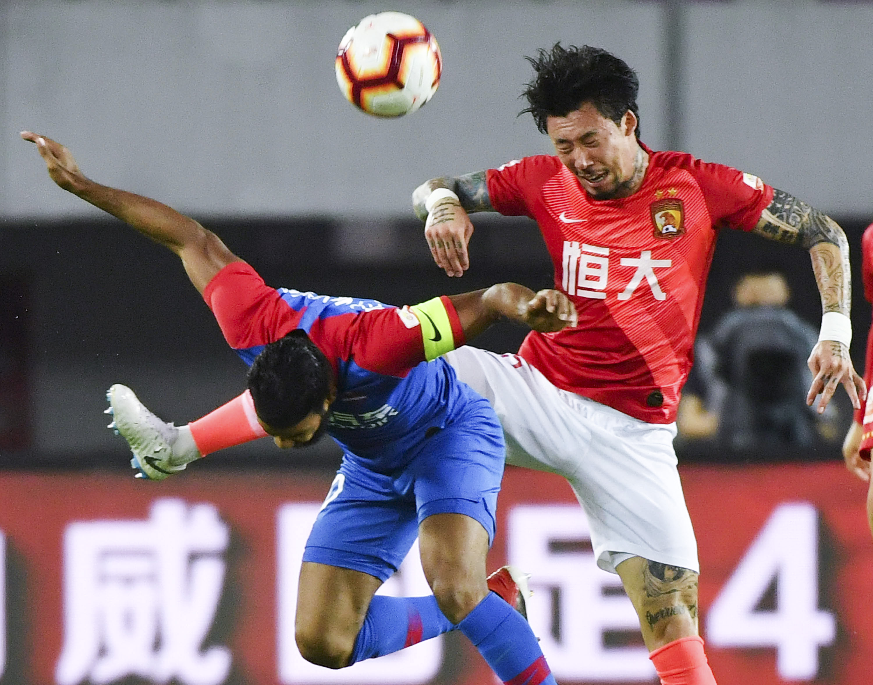 尤文旧将追踪：达尼洛捧双冠，比达尔身价仅25万欧元，若热剑指金靴（尤文旧将观察：达尼洛加冕西双冠，比达尔估值跌至25万欧，若热冲击金靴）