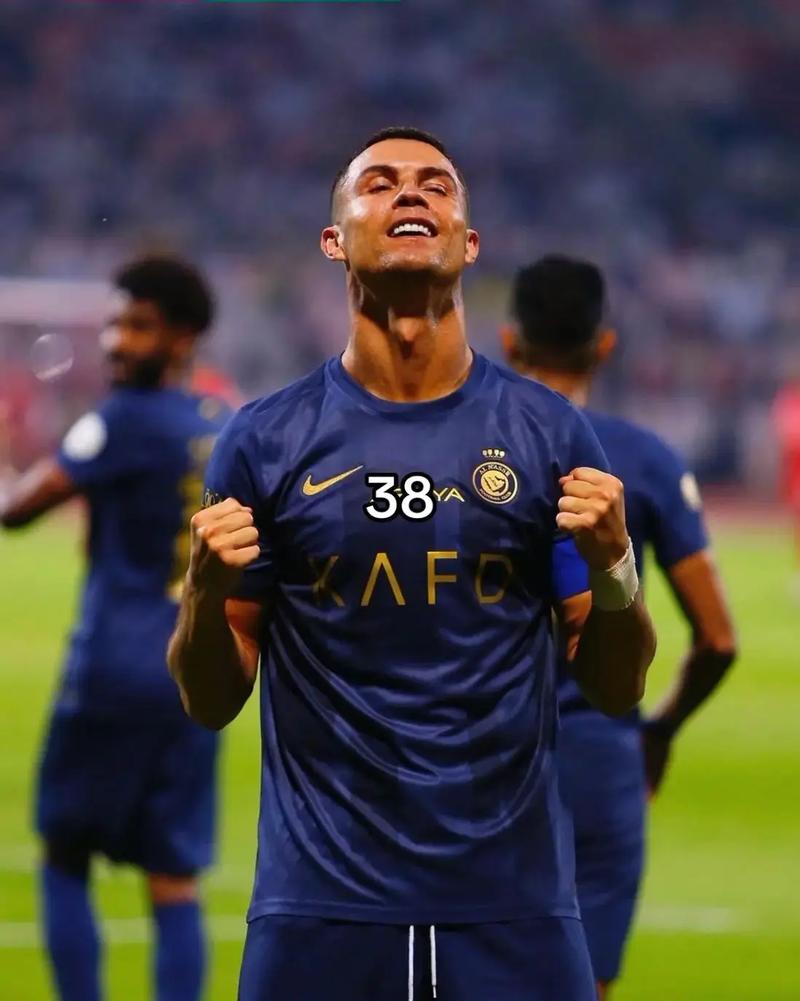 杰明末节15分！全场怒砍23分9篮板双双刷新生涯新高（杰明末节发力砍15分，全场23+9双创生涯新高）